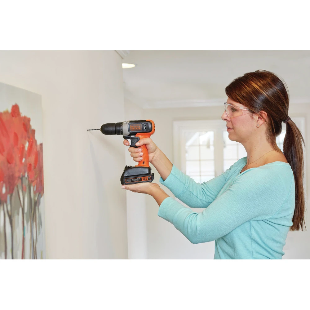 Black & Decker BCD702C1 20V MAX Brushed Lithium-Ion 3/8 In. Cordless Drill Driver Kit (1.5 Ah) 7 Black & Decker BCD702C1 20V MAX Brushed Lithium-Ion 3/8 In. Cordless Drill Driver Kit (1.5 Ah) - Image 5