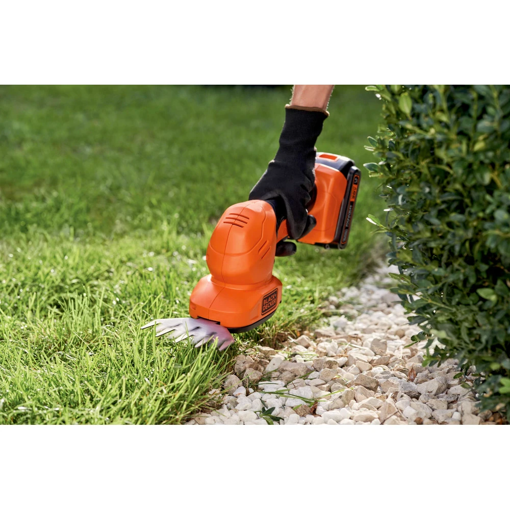 Black & Decker BCSS820C1 20V MAX Lithium-Ion 3/8 In. Cordless Shear Shrubber Kit (1.5 Ah) 13 Black & Decker BCSS820C1 20V MAX Lithium-Ion 3/8 In. Cordless Shear Shrubber Kit (1.5 Ah) - Image 11