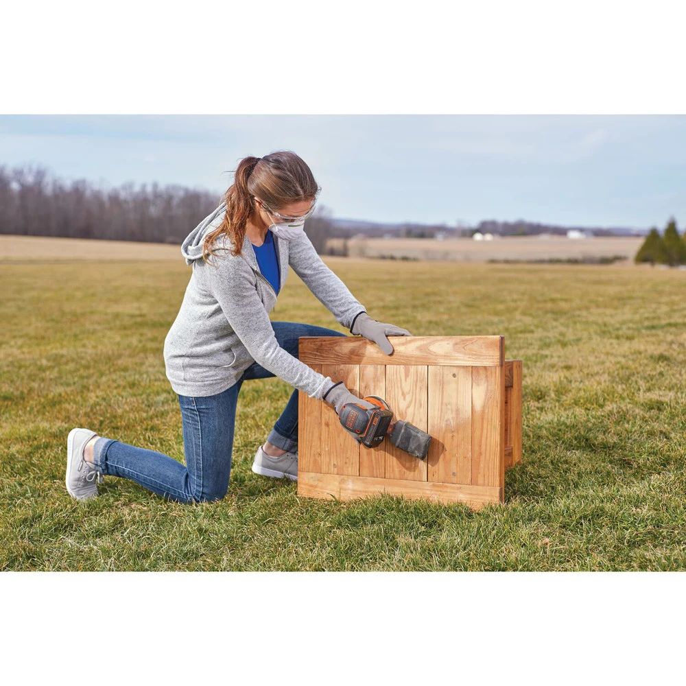 Black & Decker BDCDMT1206KITC 20V MAX MATRIX Lithium-Ion Cordless 6-Tool Combo Kit With Storage Case 17 Black & Decker BDCDMT1206KITC 20V MAX MATRIX Lithium-Ion Cordless 6-Tool Combo Kit With Storage Case - Image 15