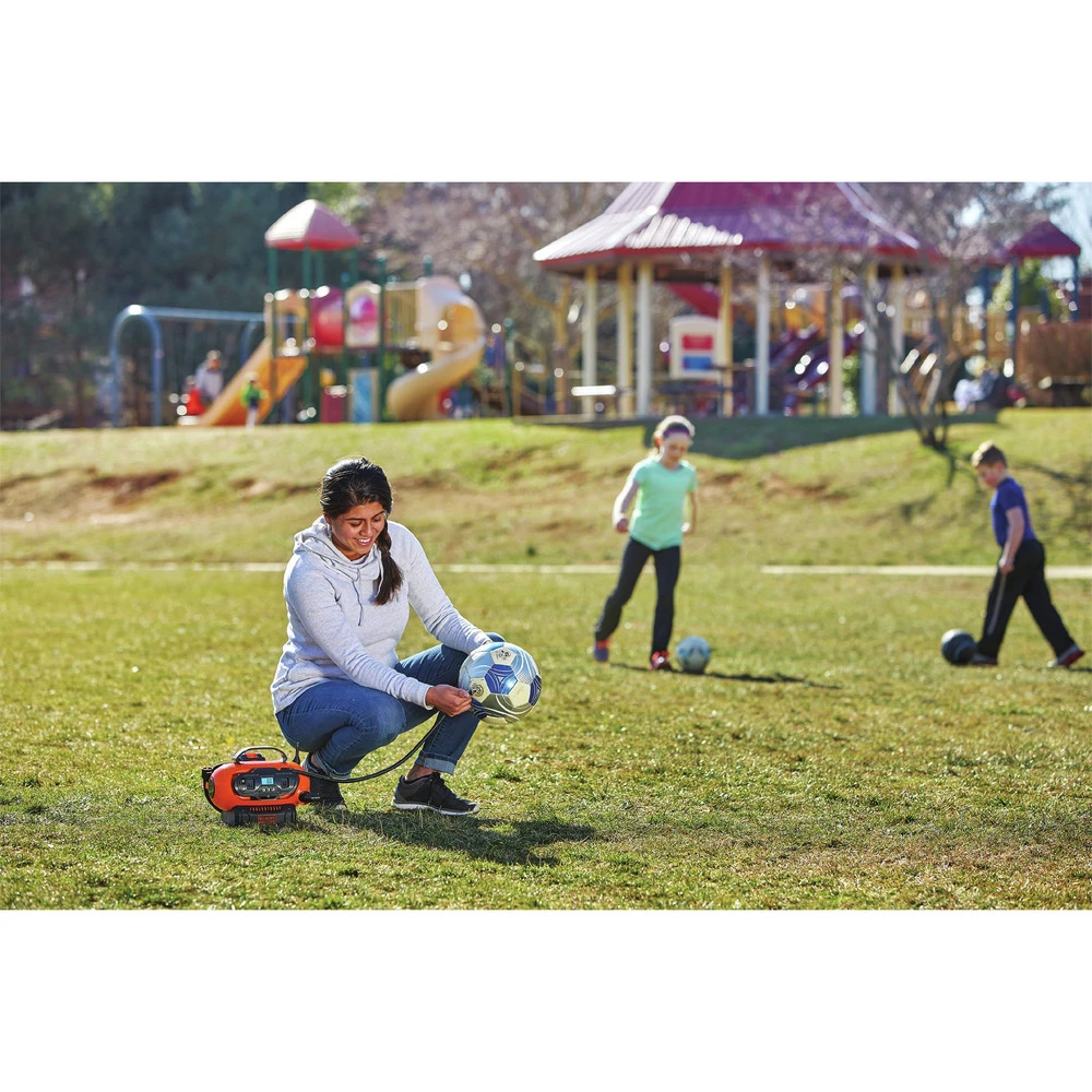 Black & Decker BDINF20C 20V MAX Multi-Purpose Inflator (Tool Only) 5 Black & Decker BDINF20C 20V MAX Multi-Purpose Inflator (Tool Only) - Image 4