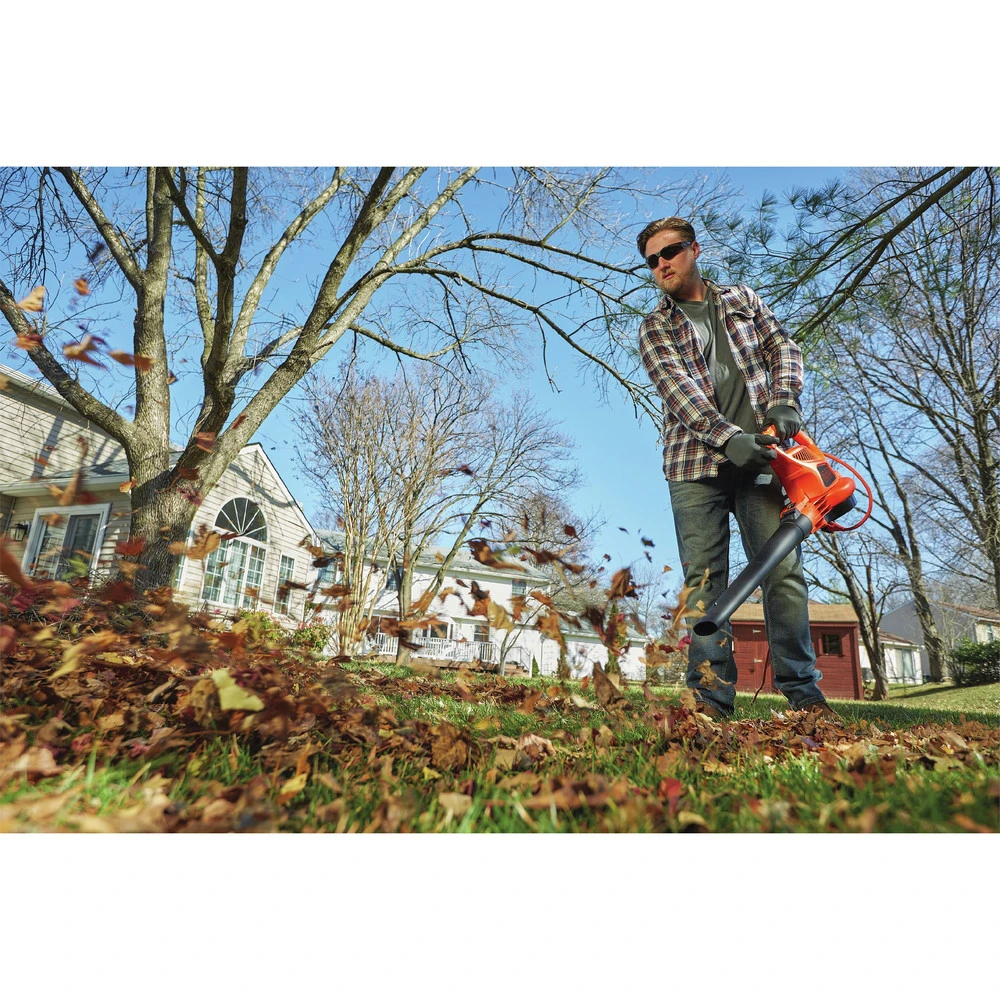 Black & Decker BEBL7000 VACPACK 120V/240V 12 Amp Corded 3-in-1 Leaf Blower/Vacuum/Mulcher 7 Black & Decker BEBL7000 VACPACK 120V/240V 12 Amp Corded 3-in-1 Leaf Blower/Vacuum/Mulcher - Image 5