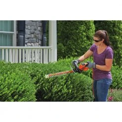 Black & Decker BEHTS300 SAWBLADE 120V 3.8 Amp Brushed 20 In. Corded Hedge Trimmer 15 Black & Decker BEHTS300 SAWBLADE 120V 3.8 Amp Brushed 20 In. Corded Hedge Trimmer -Sunex Sales Shop bdknbehts300 c