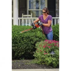 Black & Decker BEHTS300 SAWBLADE 120V 3.8 Amp Brushed 20 In. Corded Hedge Trimmer 16 Black & Decker BEHTS300 SAWBLADE 120V 3.8 Amp Brushed 20 In. Corded Hedge Trimmer -Sunex Sales Shop bdknbehts300 d
