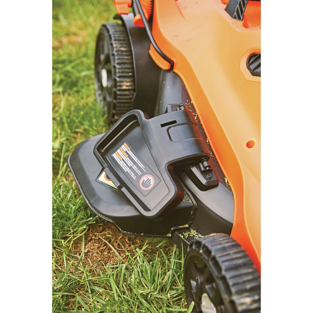 Black & Decker BEMW213 120V 13 Amp Brushed 20 In. Corded Lawn Mower 14 Black & Decker BEMW213 120V 13 Amp Brushed 20 In. Corded Lawn Mower - Image 12
