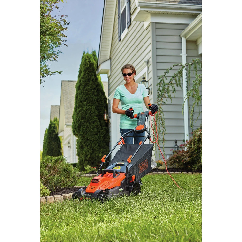 Black & Decker BEMW472ES 120V 10 Amp Brushed 15 In. Corded Lawn Mower With Pivot Control Handle 9 Black & Decker BEMW472ES 120V 10 Amp Brushed 15 In. Corded Lawn Mower With Pivot Control Handle - Image 7