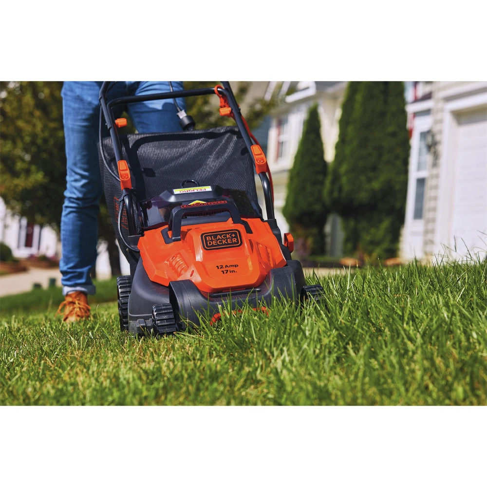 Black & Decker BEMW482BH 120V 12 Amp Brushed 17 In. Corded Lawn Mower With Comfort Grip Handle 9 Black & Decker BEMW482BH 120V 12 Amp Brushed 17 In. Corded Lawn Mower With Comfort Grip Handle - Image 7