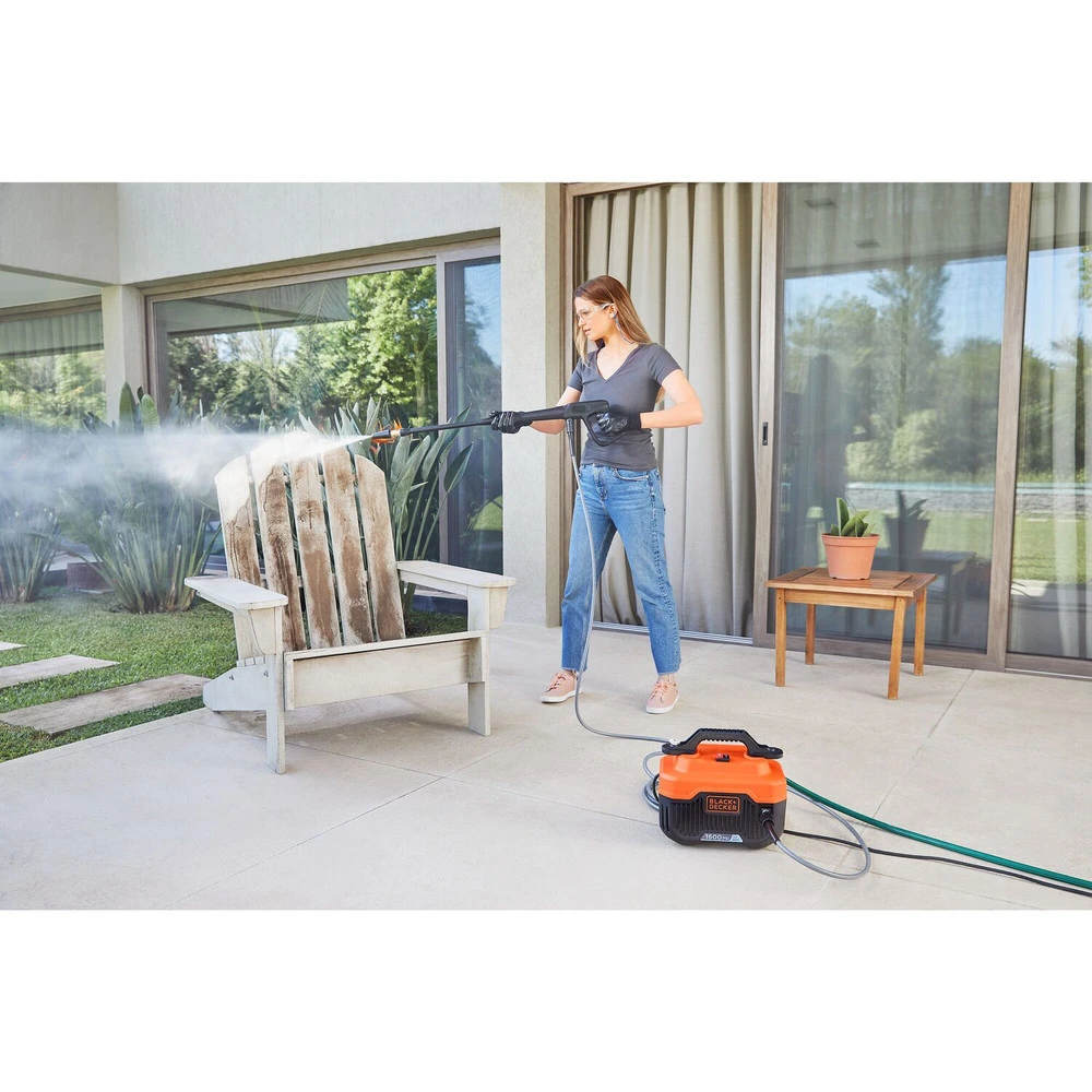 Black & Decker BEPW1600 1600 Max PSI 1.2 GPM Corded Cold Water Pressure Washer 8 Black & Decker BEPW1600 1600 Max PSI 1.2 GPM Corded Cold Water Pressure Washer - Image 6