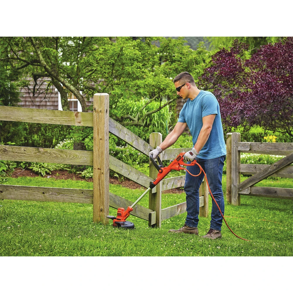 Black & Decker BESTE620 POWERCOMMAND 120V 6.5 Amp Brushed 14 In. Corded String Trimmer/Edger With EASYFEED 10 Black & Decker BESTE620 POWERCOMMAND 120V 6.5 Amp Brushed 14 In. Corded String Trimmer/Edger With EASYFEED - Image 8