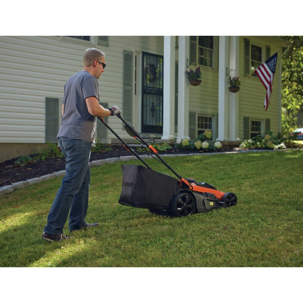 Black & Decker CM2043C 40V MAX 20-in. 3-In-1 Electric Lawn Mower 10 Black & Decker CM2043C 40V MAX 20-in. 3-In-1 Electric Lawn Mower - Image 8