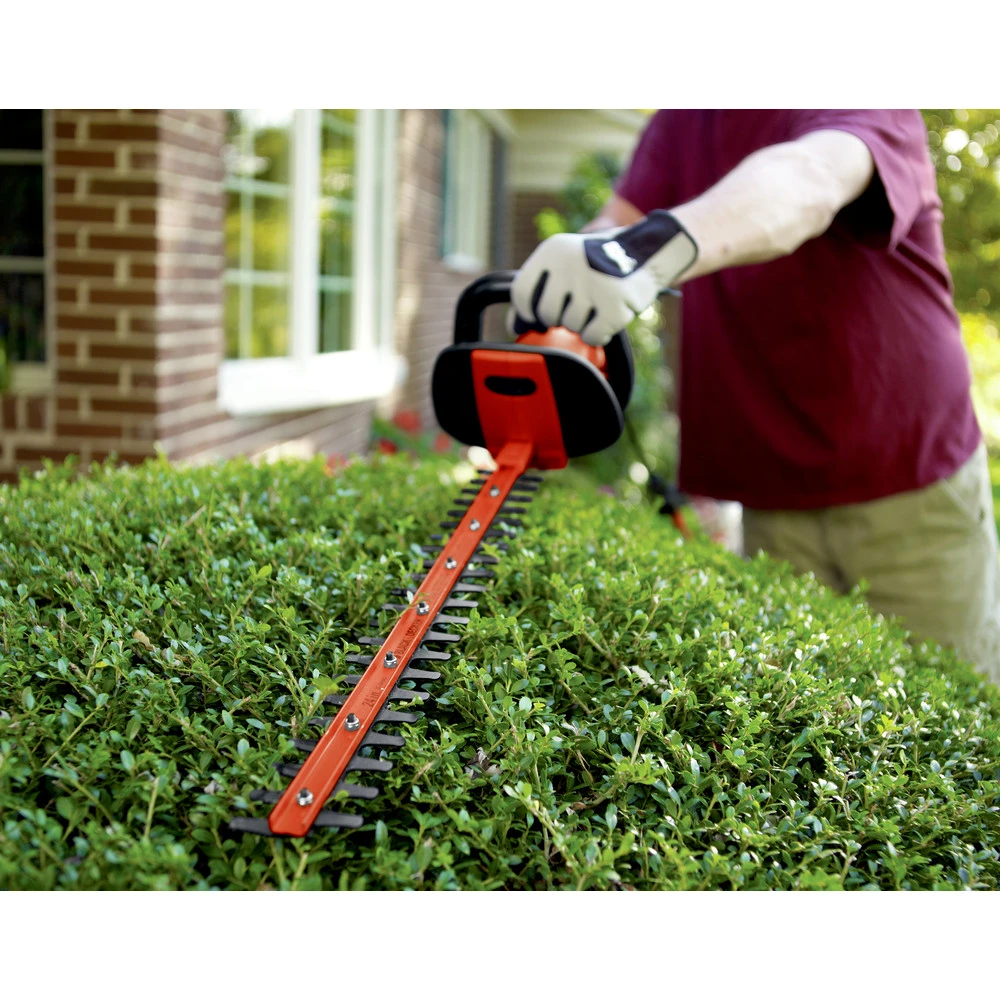Black & Decker HH2455 120V 3.3 Amp Brushed 24 In. Corded Hedge Trimmer With Rotating Handle 17 Black & Decker HH2455 120V 3.3 Amp Brushed 24 In. Corded Hedge Trimmer With Rotating Handle - Image 15