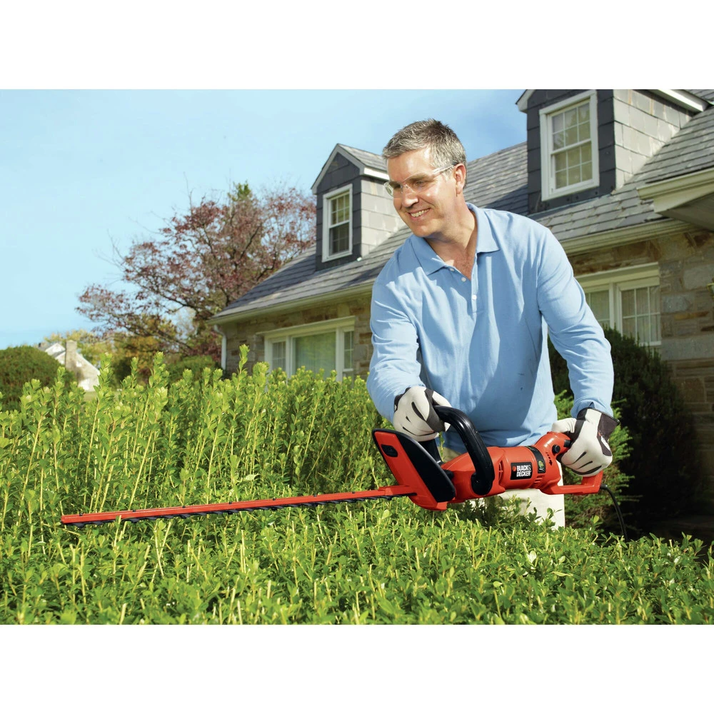 Black & Decker HH2455 120V 3.3 Amp Brushed 24 In. Corded Hedge Trimmer With Rotating Handle 26 Black & Decker HH2455 120V 3.3 Amp Brushed 24 In. Corded Hedge Trimmer With Rotating Handle - Image 24