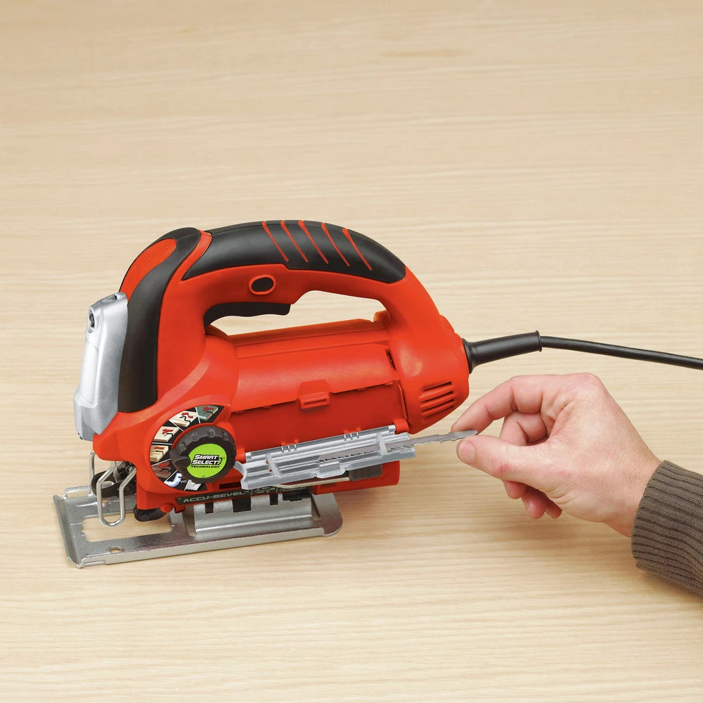 Black & Decker JS670V LINEFINDER 110V 6 Amp Variable Speed Corded Jigsaw With Smart Select Technology 12 Black & Decker JS670V LINEFINDER 110V 6 Amp Variable Speed Corded Jigsaw With Smart Select Technology - Image 10