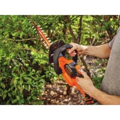 Black & Decker LHT321 20V MAX POWERCOMMAND Lithium-Ion 22 In. Cordless Hedge Trimmer Kit (1.5 Ah) 12 Black & Decker LHT321 20V MAX POWERCOMMAND Lithium-Ion 22 In. Cordless Hedge Trimmer Kit (1.5 Ah) -Sunex Sales Shop bdknlht321 c