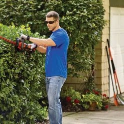 Black & Decker LHT321 20V MAX POWERCOMMAND Lithium-Ion 22 In. Cordless Hedge Trimmer Kit (1.5 Ah) 14 Black & Decker LHT321 20V MAX POWERCOMMAND Lithium-Ion 22 In. Cordless Hedge Trimmer Kit (1.5 Ah) -Sunex Sales Shop bdknlht321 e