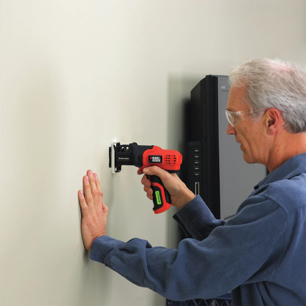 Black & Decker LPS7000 CompactSaw 7.2V Lithium-Ion Cordless Reciprocating Saw Kit 8 Black & Decker LPS7000 CompactSaw 7.2V Lithium-Ion Cordless Reciprocating Saw Kit - Image 6