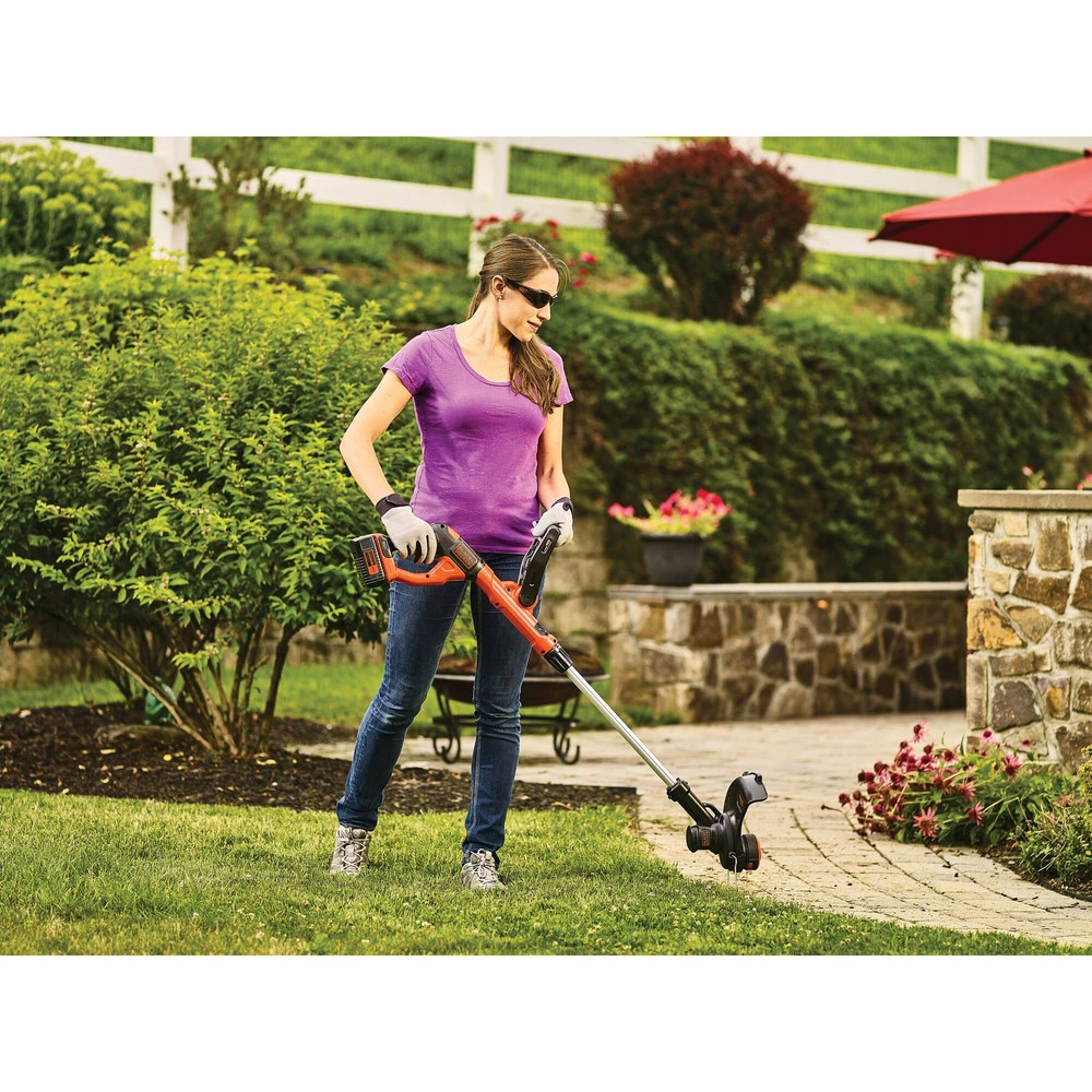 Black & Decker LST140C 40V MAX Lithium-Ion Cordless String Trimmer Kit (1.5 Ah) 15 Black & Decker LST140C 40V MAX Lithium-Ion Cordless String Trimmer Kit (1.5 Ah) - Image 13