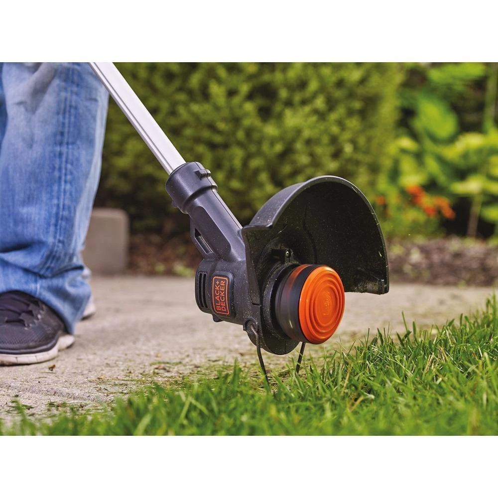 Black & Decker LST201 20V MAX Lithium-Ion 10 In. Cordless String Trimmer/Edger Kit (1.5 Ah) 6 Black & Decker LST201 20V MAX Lithium-Ion 10 In. Cordless String Trimmer/Edger Kit (1.5 Ah) - Image 4