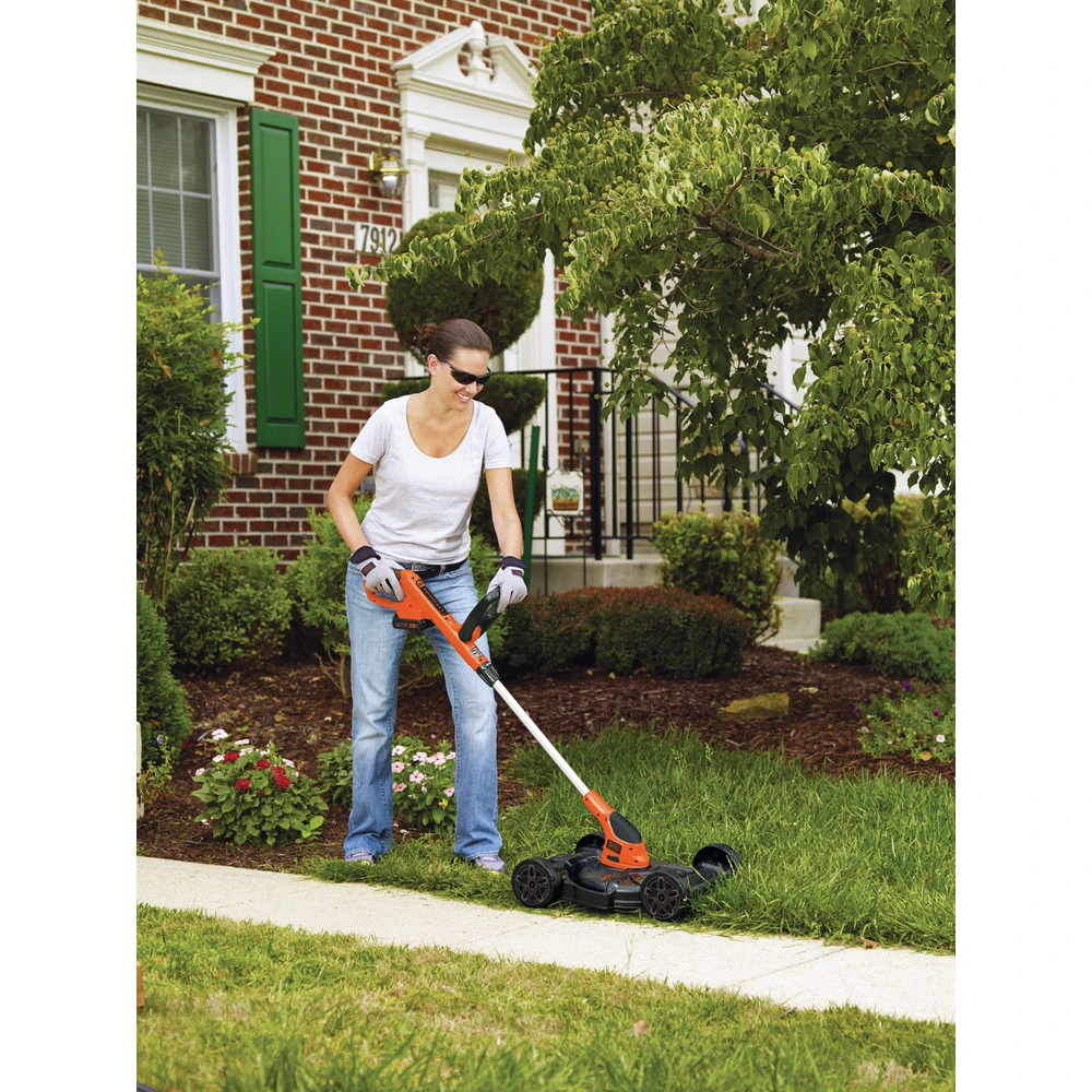 Black & Decker MTC220 20V MAX Lithium-Ion 3-in-1 Cordless Trimmer/Edger And Mower Kit With 2 Batteries (2 Ah) 5 Black & Decker MTC220 20V MAX Lithium-Ion 3-in-1 Cordless Trimmer/Edger And Mower Kit With 2 Batteries (2 Ah) - Image 3