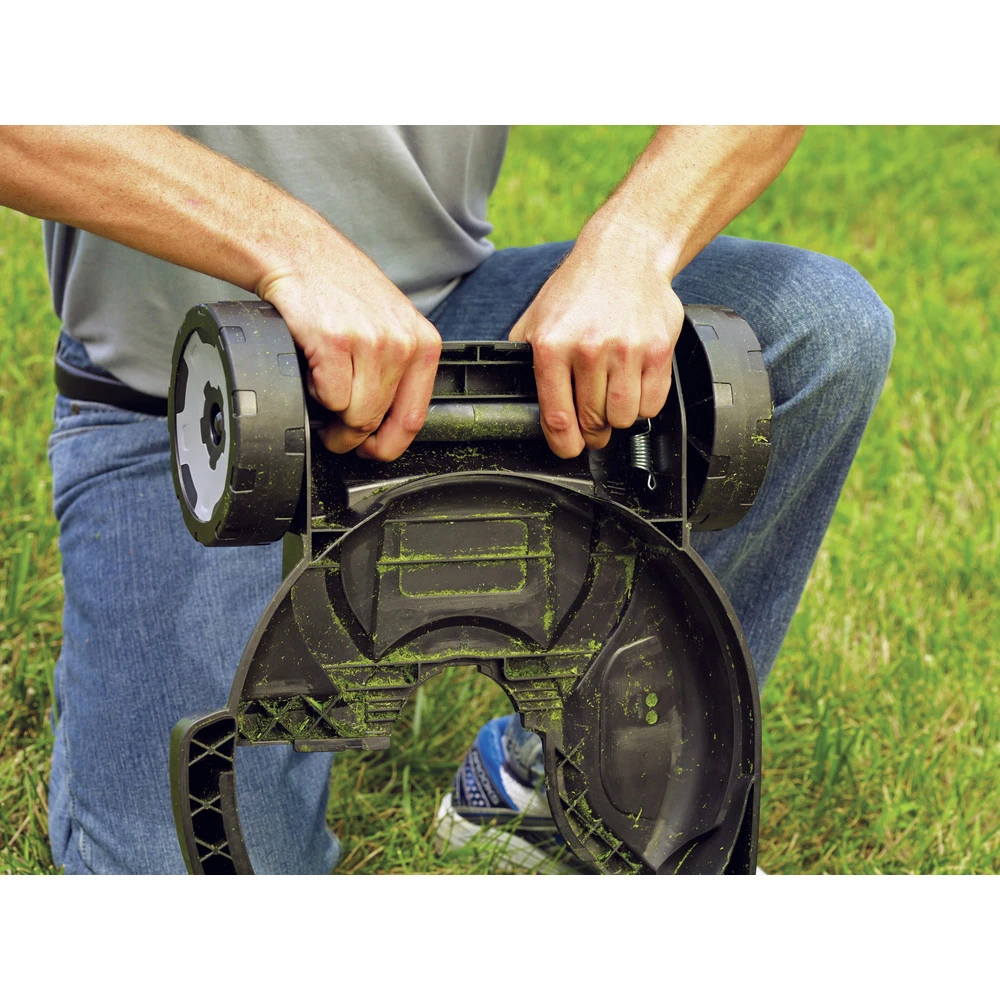 Black & Decker MTD100 3-in-1 Compact Mower Removable Deck 4 Black & Decker MTD100 3-in-1 Compact Mower Removable Deck - Image 3